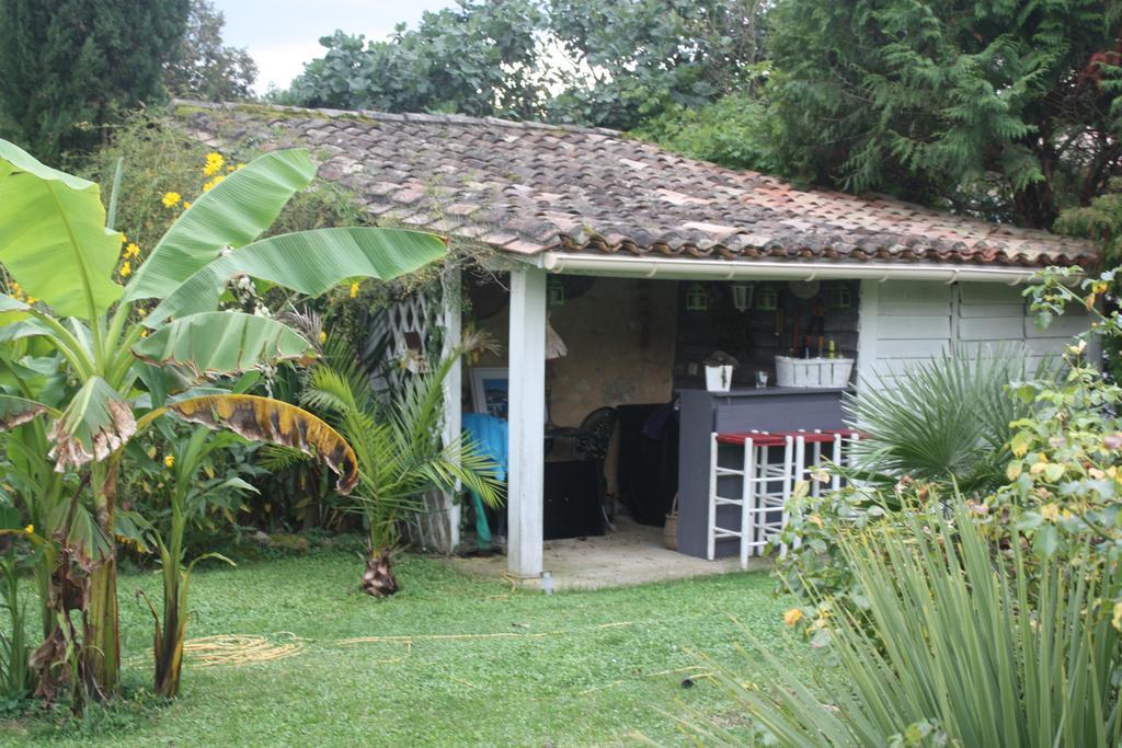Le Domaine De La Lezardiere B&B Espiet ภายนอก รูปภาพ