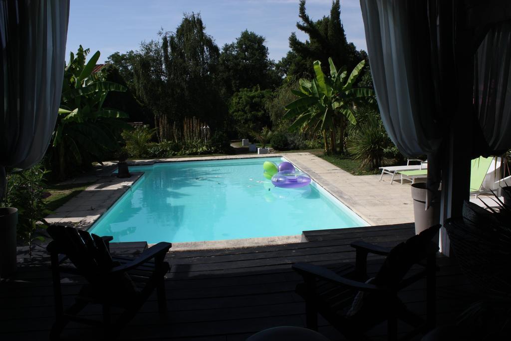 Le Domaine De La Lezardiere B&B Espiet ภายนอก รูปภาพ