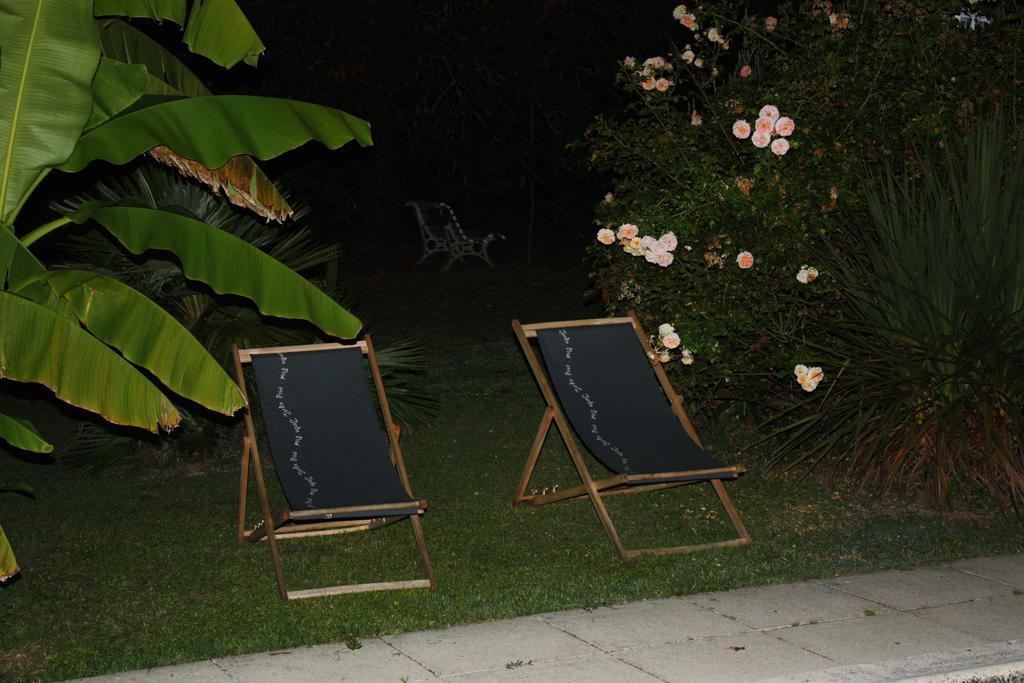 Le Domaine De La Lezardiere B&B Espiet ภายนอก รูปภาพ